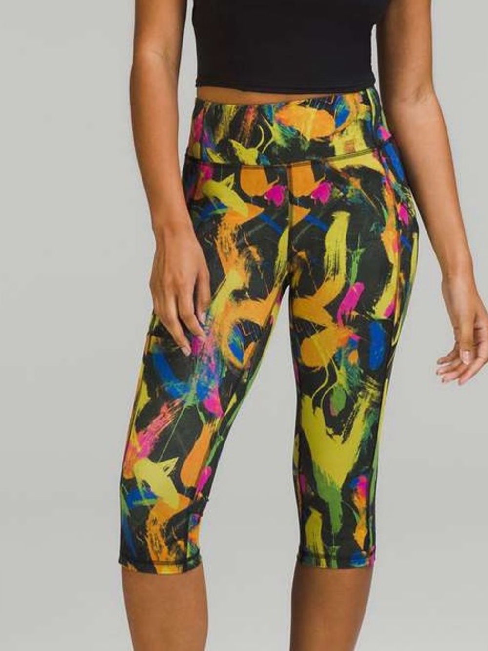 Lululemon Invigorate High Rise Crop 17” Leggings, Size 4, Undertone Black Multi